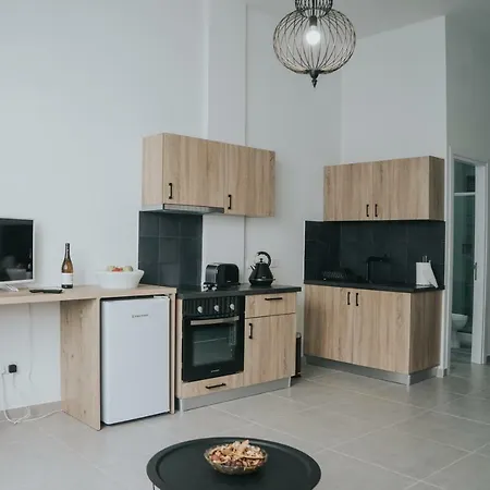 Prima Gardens لارنكا